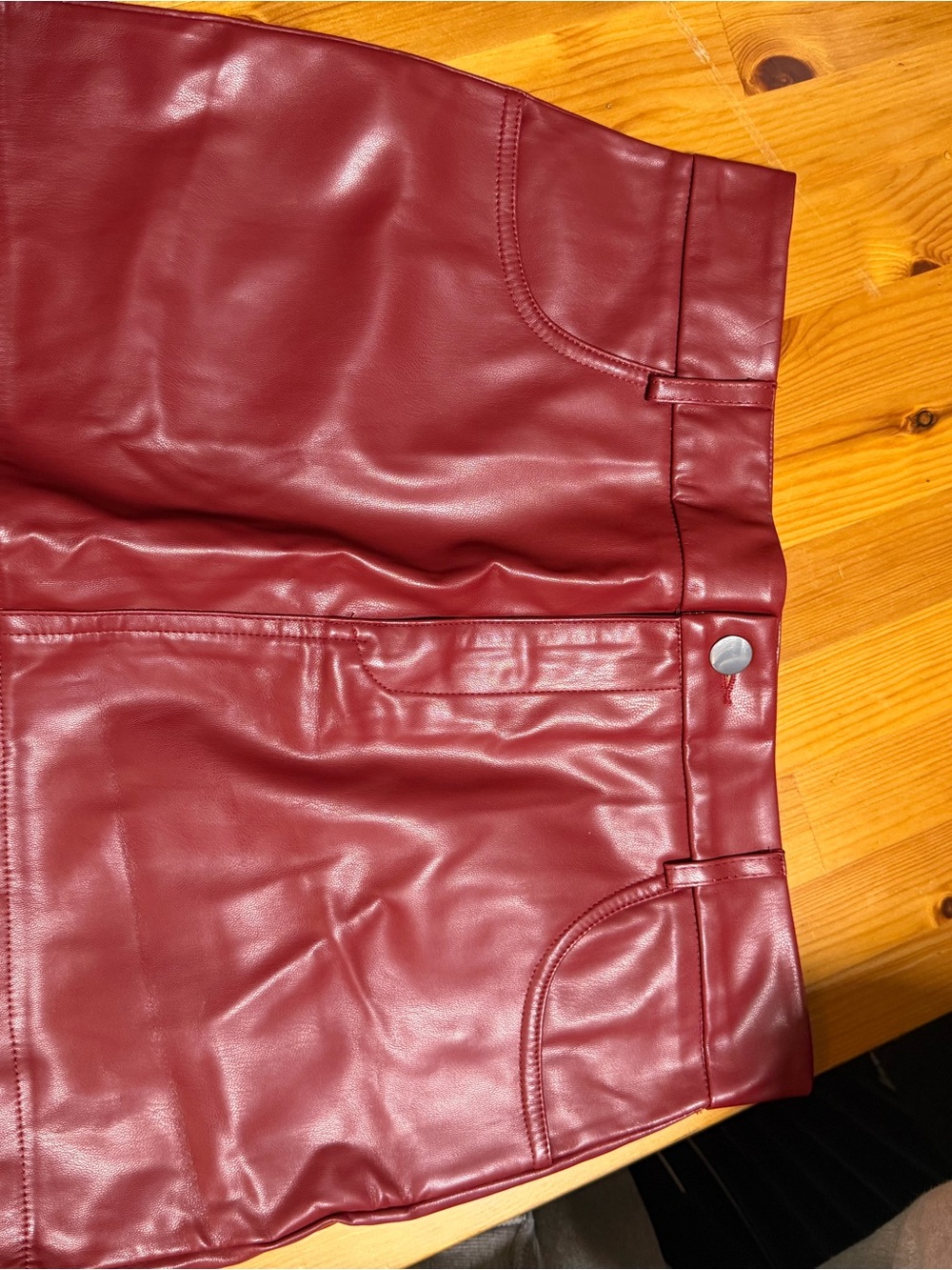 Edikted Women’s red leather skirt